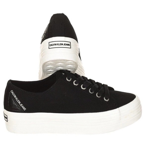 Calvin Klein Jeans Zohene B4R1620 Black Platform Sneakers NWOB Women’s Size 9 - Picture 2 of 15